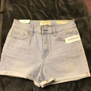 NWT “The shortie” Pacsun shorts
